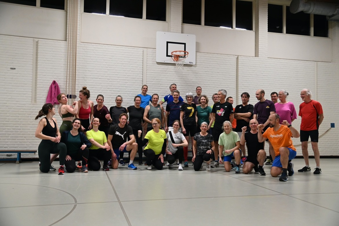 20250226-zaaltraining-groepsfoto