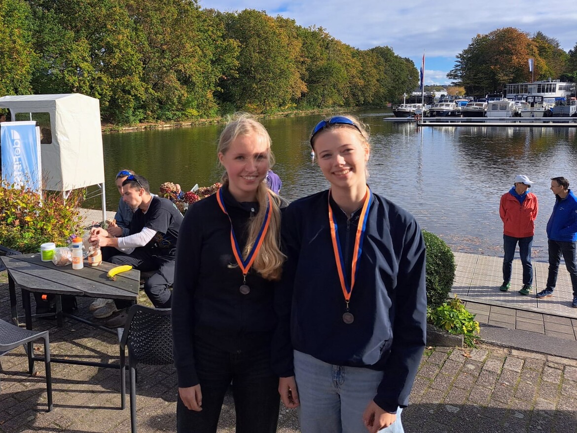 20251017-tromp-boat-race2